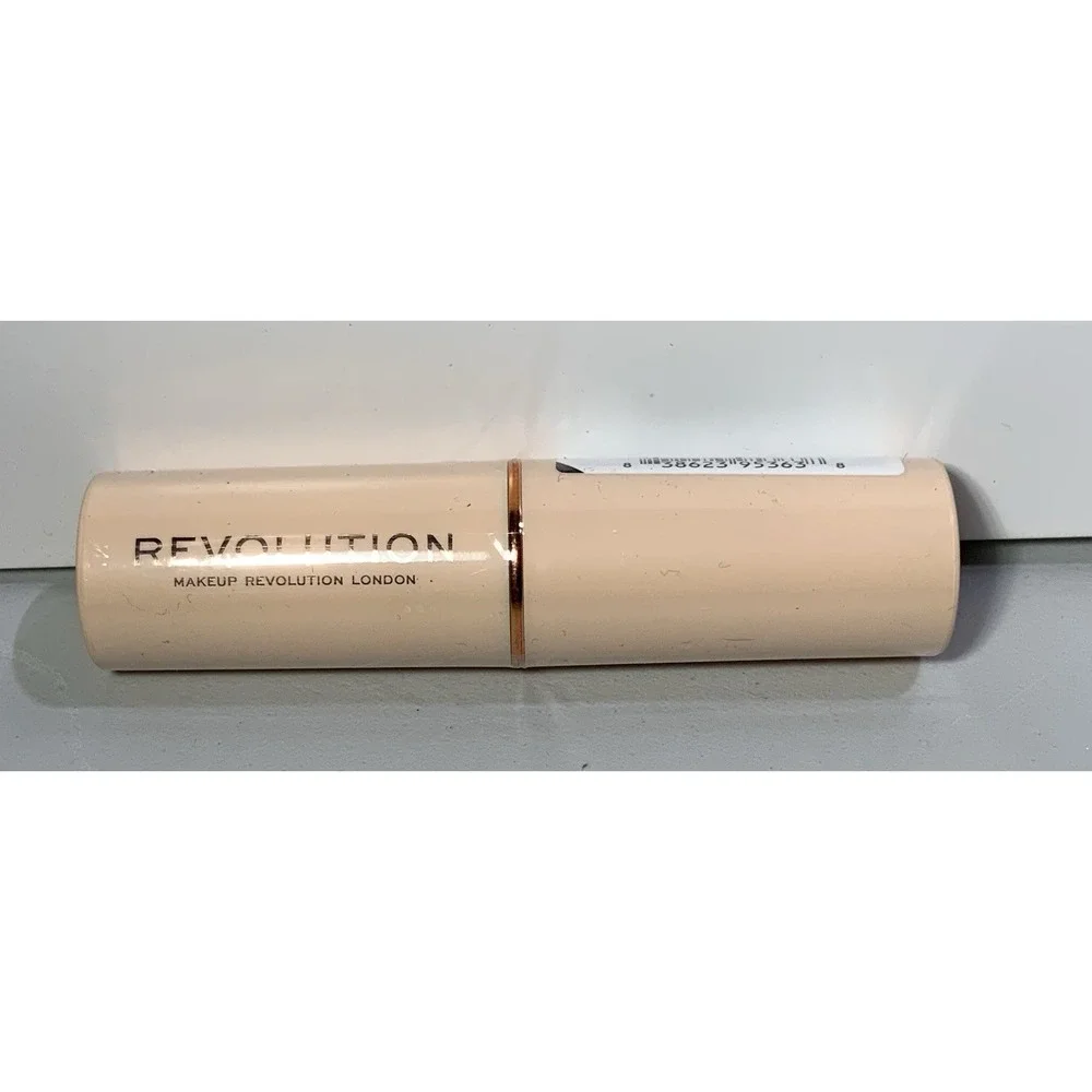 Makeup Revolution Beauty Fast Base Stick‎ Foundation, F8